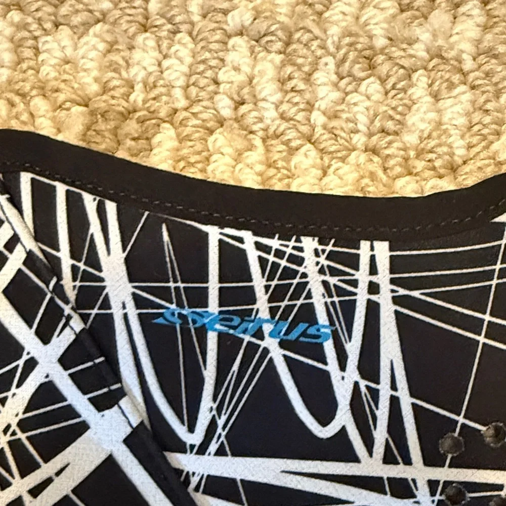 Black and White Abstract Pattern Ski 🎿 or Snowboarding 🏂 face covering